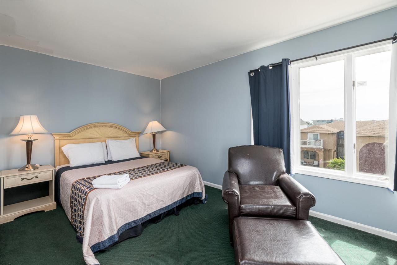 Aparthotel Charlee Beach Oceanblock 2*